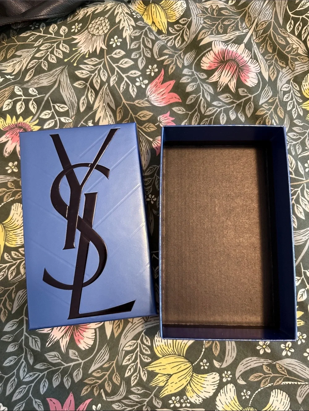 Yves Saint Laurent Blue Gift Box with Black YSL Logo - Picture 2 of 6